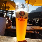 Genieten van je biertje na het vliegen